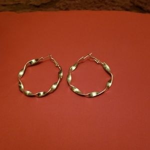 Large silver hoop earings